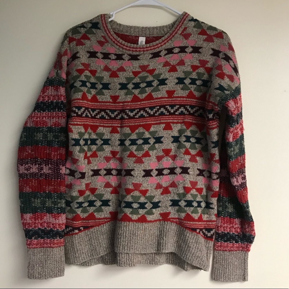 Aeropostale Holiday Tribal Knit Sweater